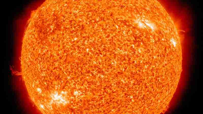 The Sun by the Atmospheric Imaging Assembly of NASA's Solar Dynamics Observatory, tags: von johannes - CC BY-SA